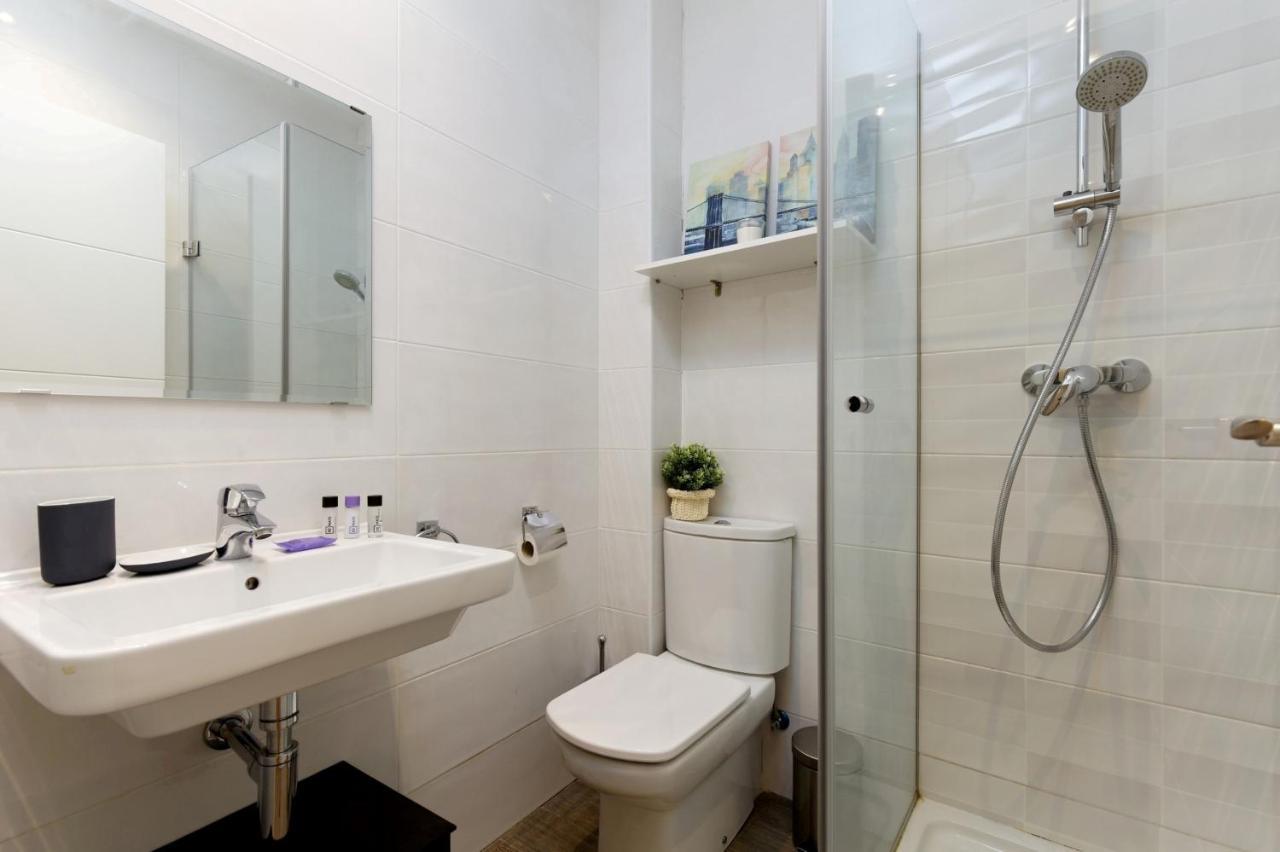 Fuencarral Lara City Center Madrid Luaran gambar